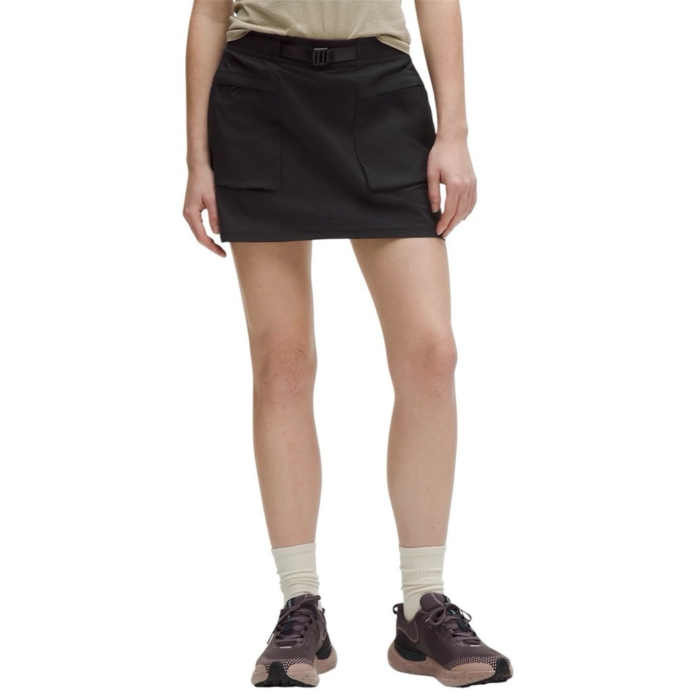 Lululemon Glyde Cargo Mid-Rise Hiking Skirt. Black. Sz M